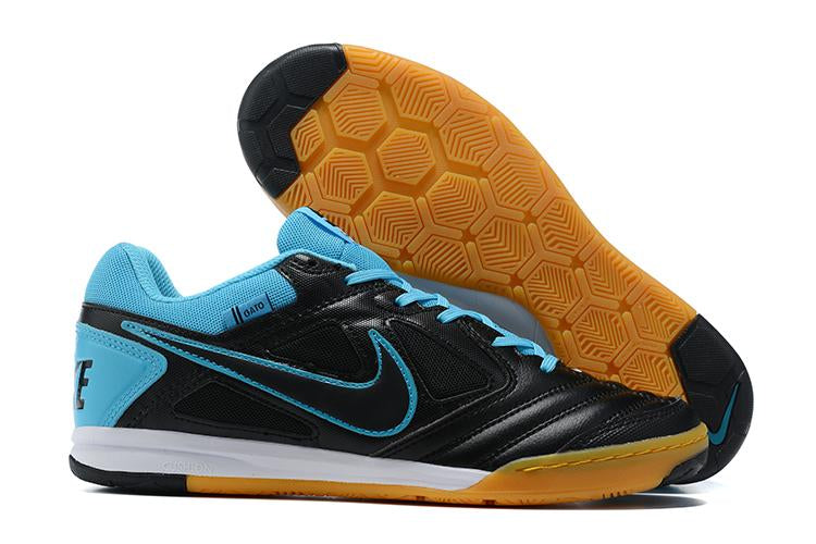 Chuteira Nike Supreme SB Gato IC