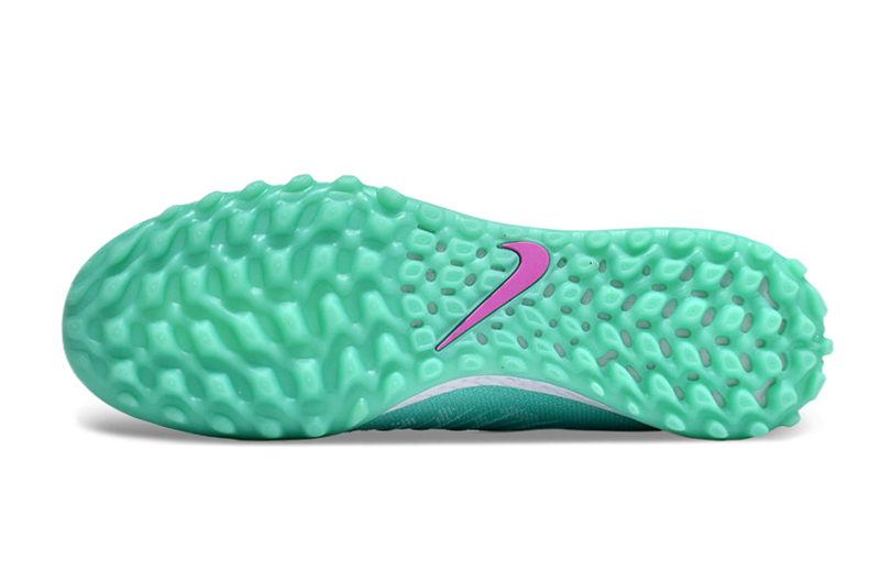 Chuteira Nike Phantom Luna Elite FG