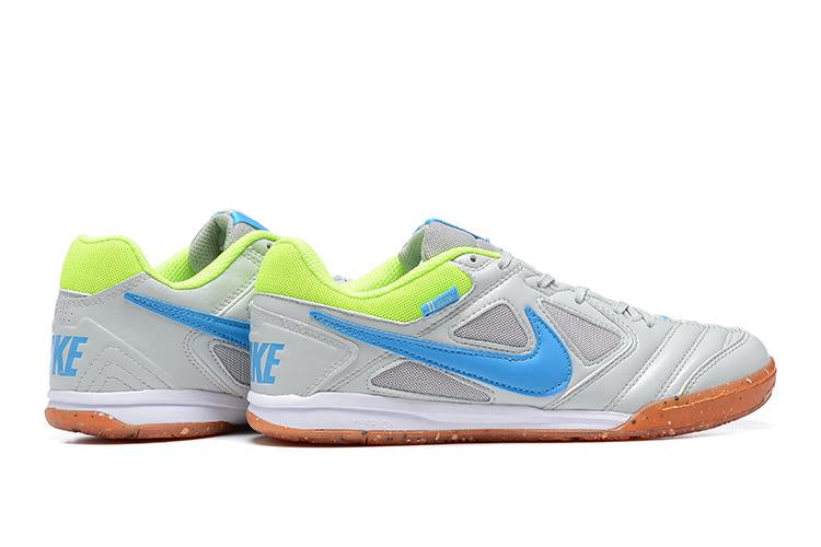 Chuteira Nike Supreme SB Gato IC