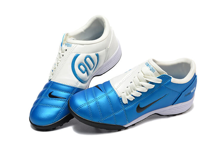 Chuteira Nike Total 90 TF