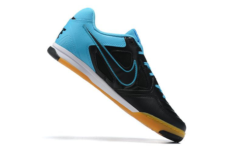 Chuteira Nike Supreme SB Gato IC