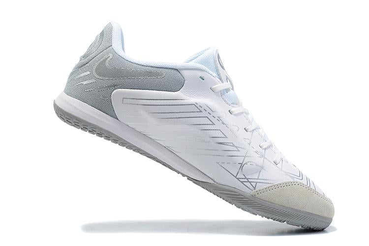 Chuteira Nike Tiempo Legend 9 IC