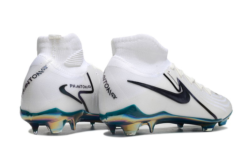 Chuteira Nike Phantom Luna Elite FG