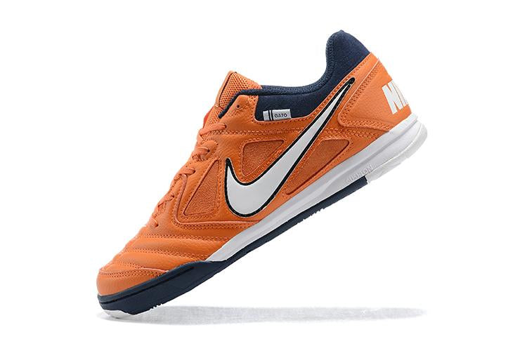 Chuteira Nike Supreme SB Gato IC