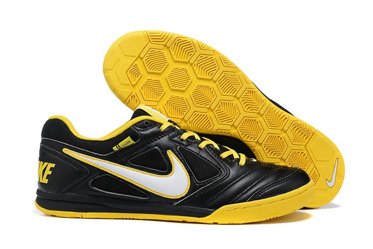 Chuteira Nike Supreme SB Gato IC