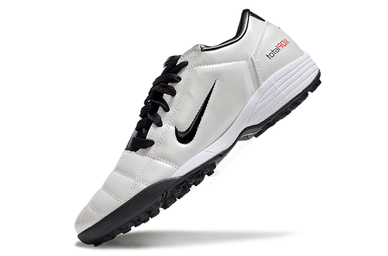Chuteira Nike Total 90 TF