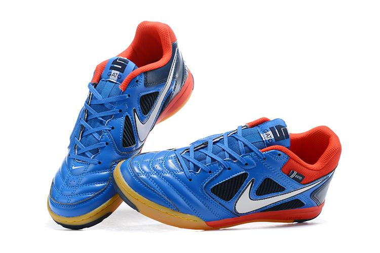 Chuteira Nike Supreme SB Gato IC