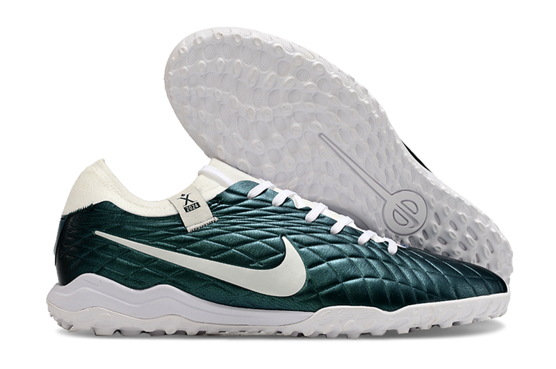 Chuteira Nike Tiempo Legend 10 TF