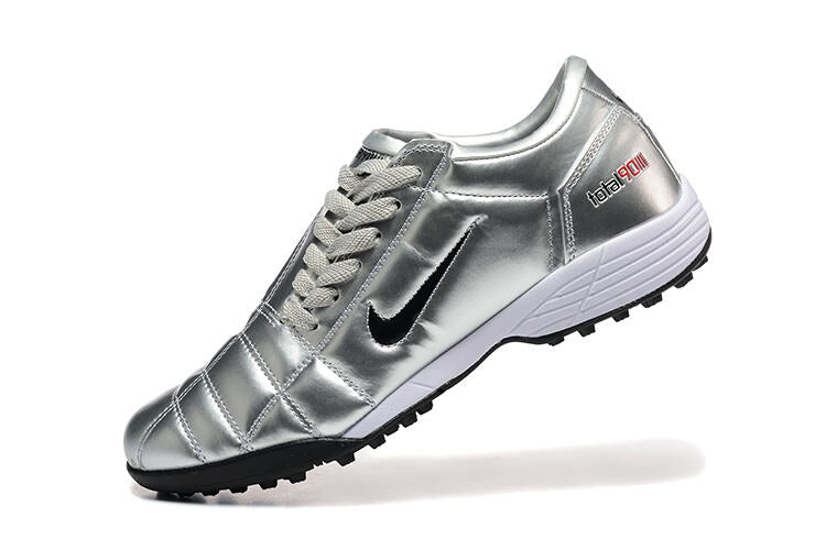 Chuteira Nike Total 90 TF
