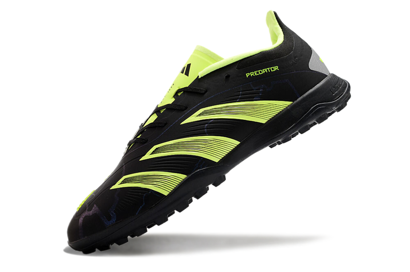 Chuteira Adidas Predator Elite TF