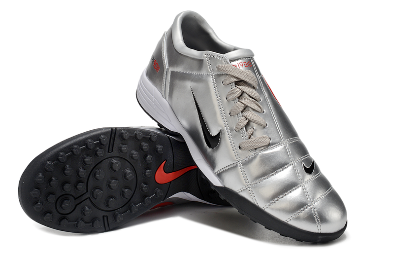 Chuteira Nike Total 90 TF