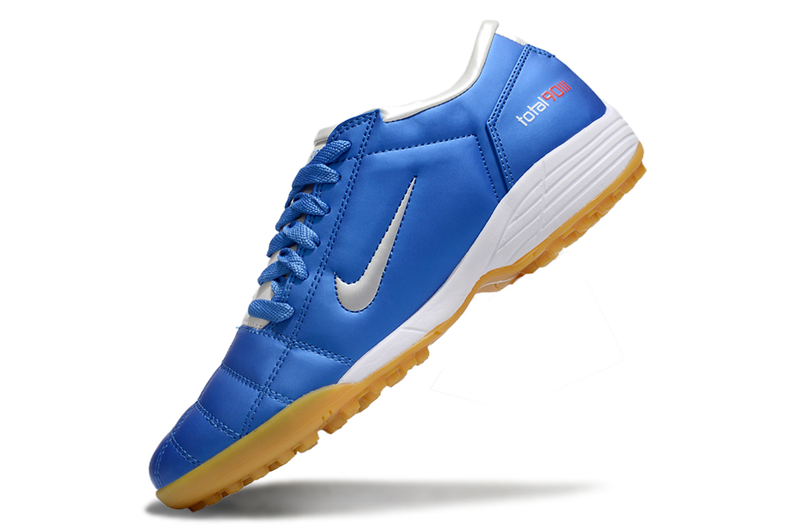 Chuteira Nike Total 90 TF