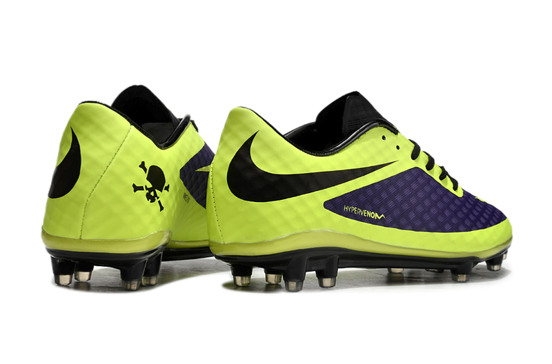 Chuteira Nike Phantom Hypervenom FG