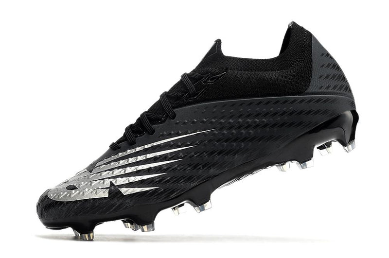 Chuteira New Balance Vivid Spark FG