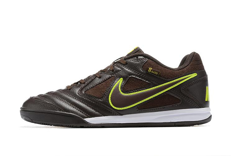 Chuteira Nike Supreme SB Gato IC