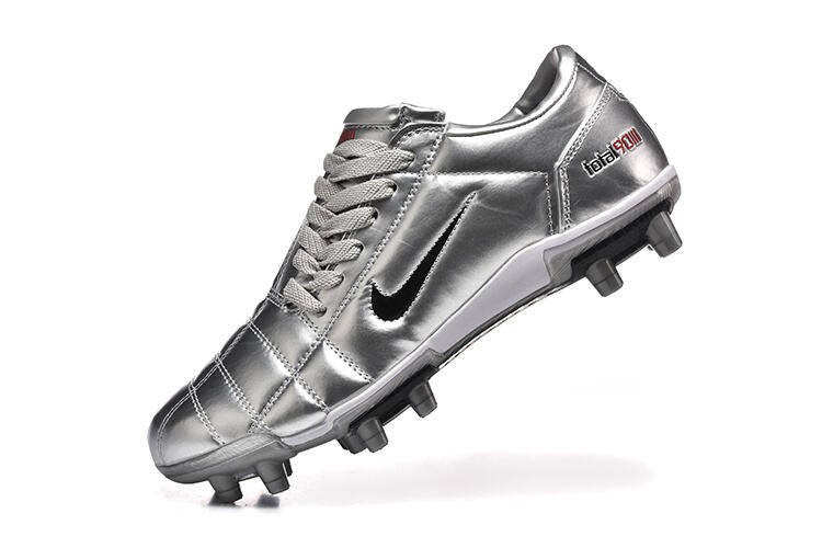 Chuteira Nike Total 90 FG