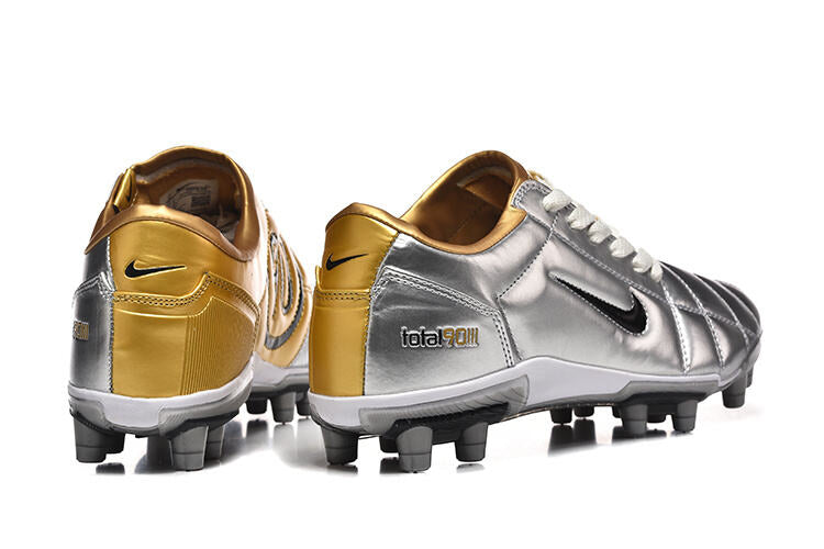 Chuteira Nike Total 90 FG