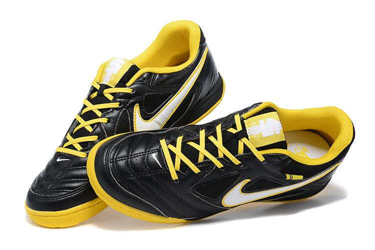 Chuteira Nike Supreme SB Gato IC