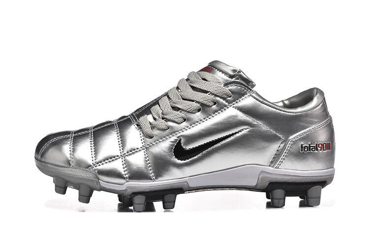 Chuteira Nike Total 90 FG