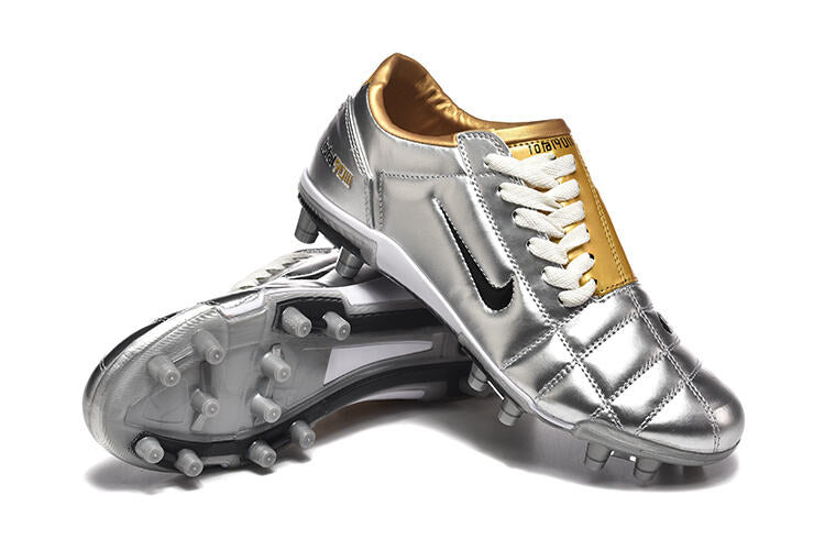 Chuteira Nike Total 90 FG