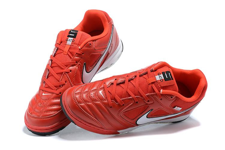 Chuteira Nike Supreme SB Gato IC
