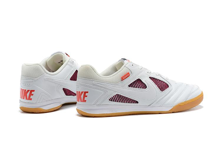 Chuteira Nike Supreme SB Gato IC