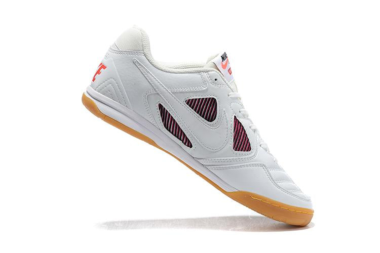 Chuteira Nike Supreme SB Gato IC