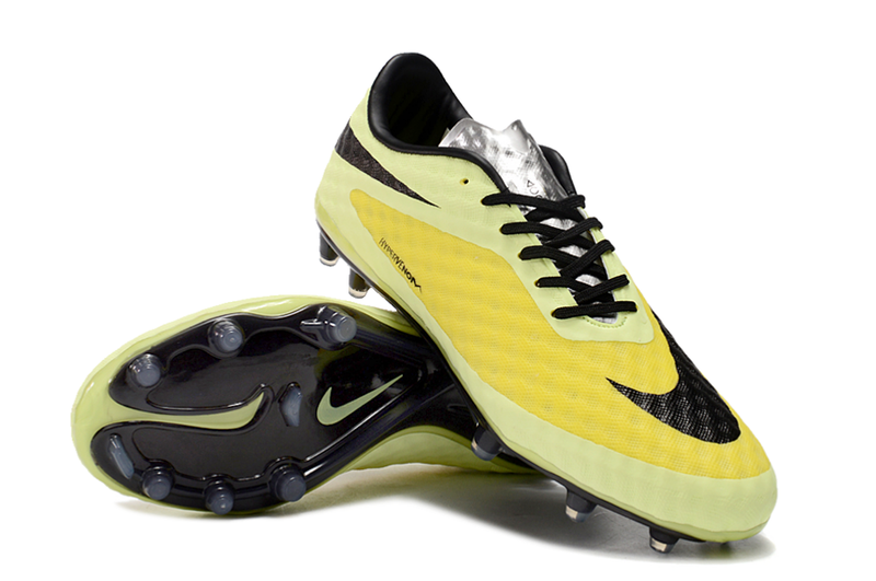 Chuteira Nike Phantom Hypervenom FG