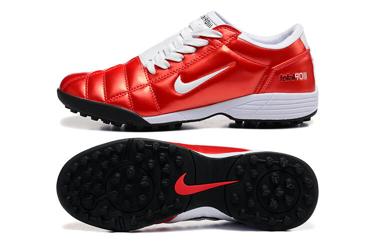 Chuteira Nike Total 90 TF