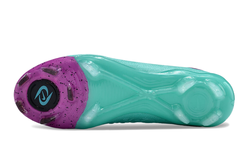 Chuteira Nike Phantom Luna Elite FG