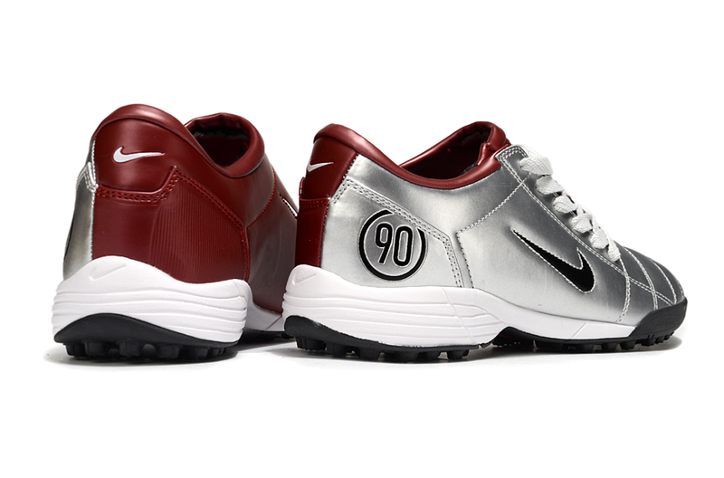 Chuteira Nike Total 90 TF