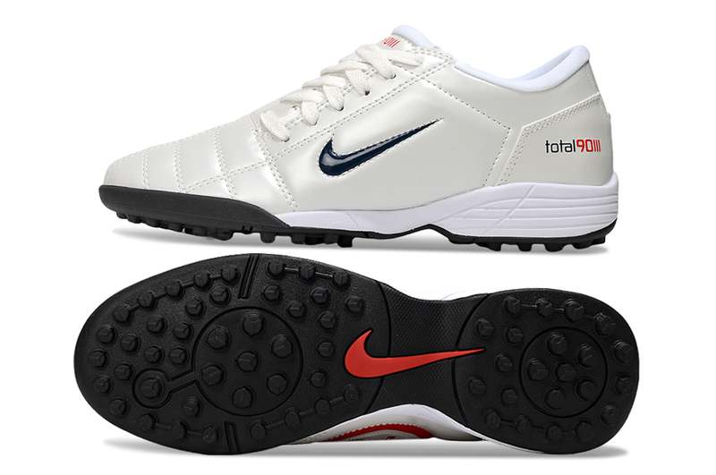 Chuteira Nike Total 90 TF