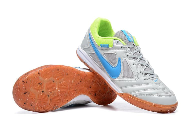 Chuteira Nike Supreme SB Gato IC