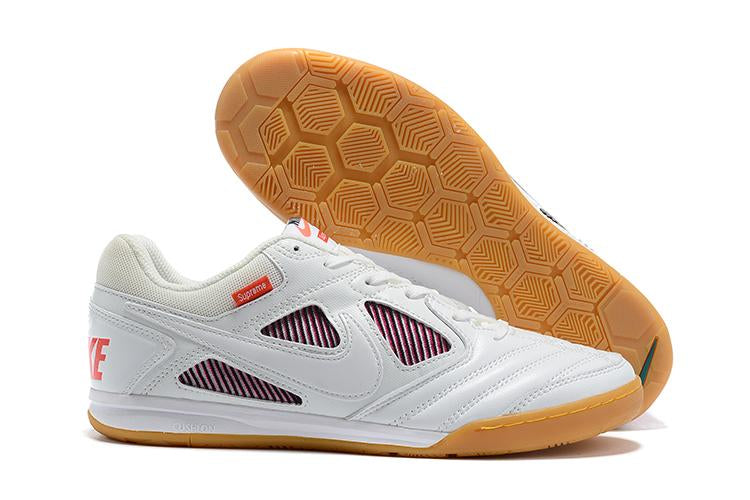 Chuteira Nike Supreme SB Gato IC