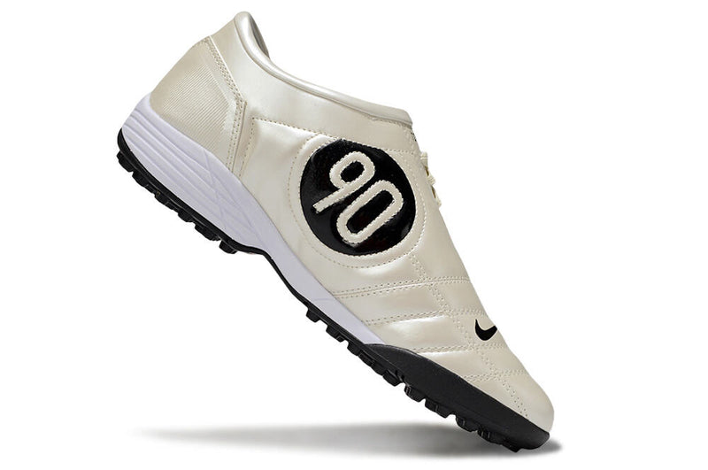 Chuteira Nike Total 90 TF