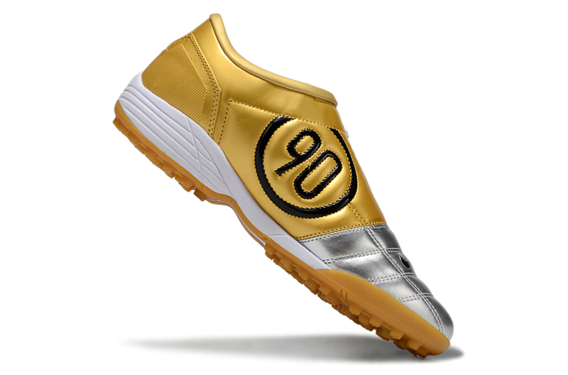 Chuteira Nike Total 90 TF