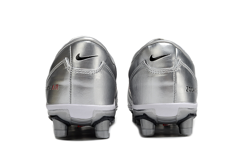 Chuteira Nike Total 90 FG