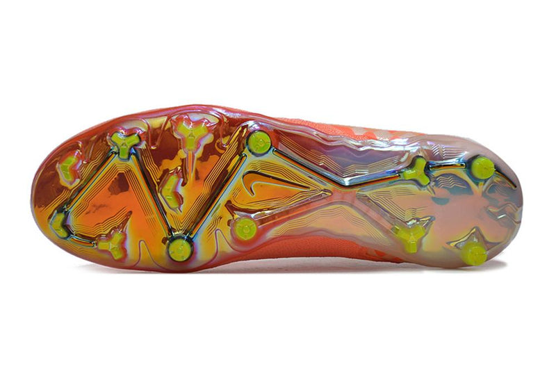 Chuteira Nike Phantom GX Elite FG