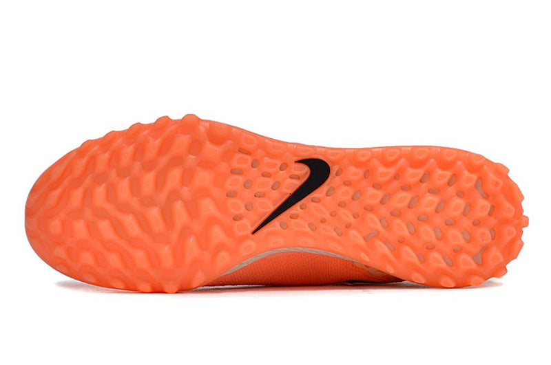 Chuteira Nike Phantom GX Elite TF