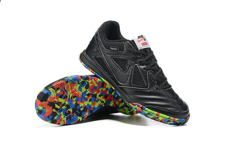 Chuteira Nike Supreme SB Gato IC