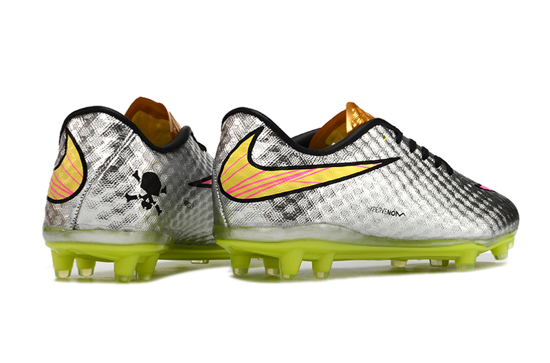 Chuteira Nike Phantom Hypervenom FG